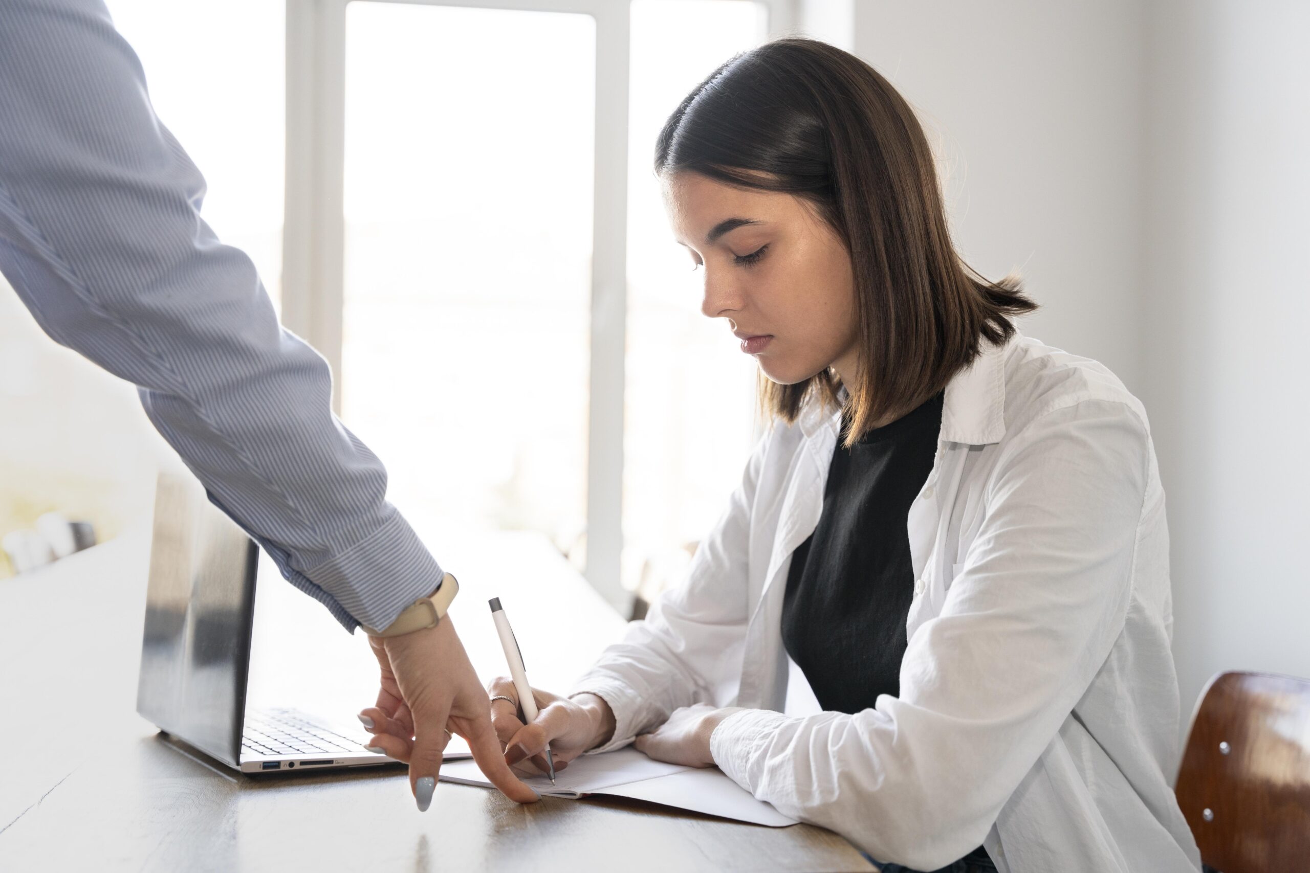 No momento, você está visualizando TRF-4: Renda bruta, não líquida, é critério para auxílio-reclusão